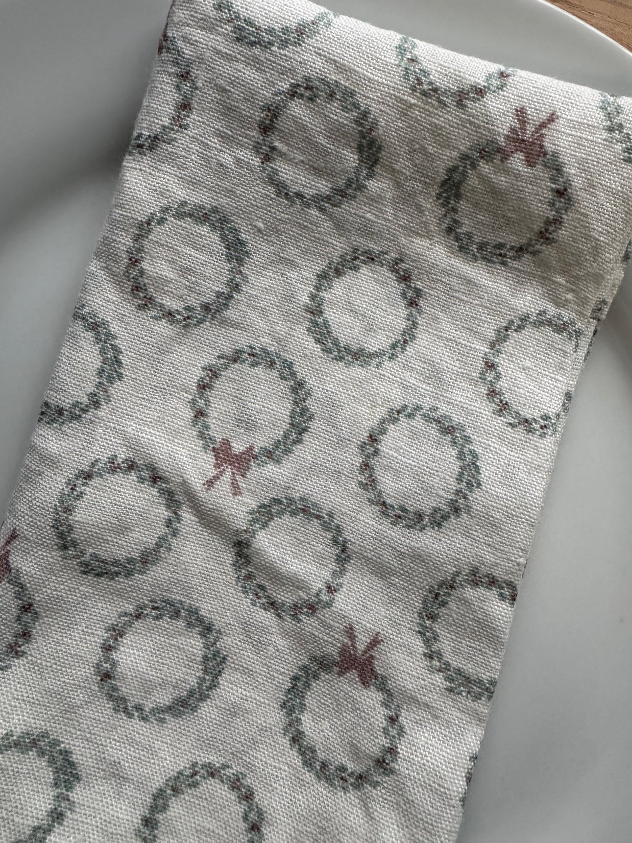 Holiday Wreath Linen Napkins
