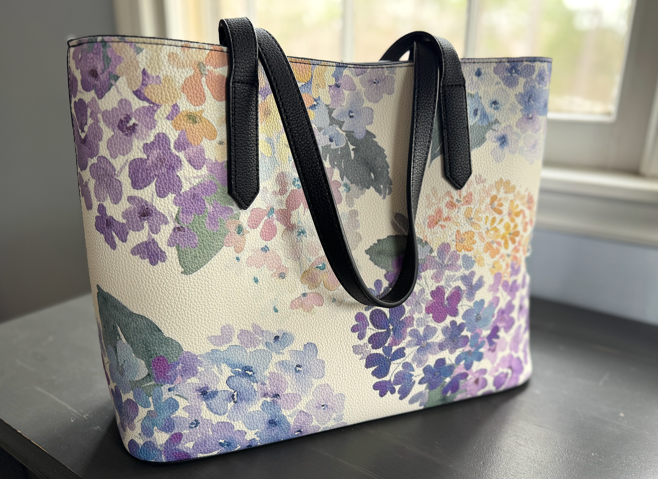 Endless Hydrangea Carry All