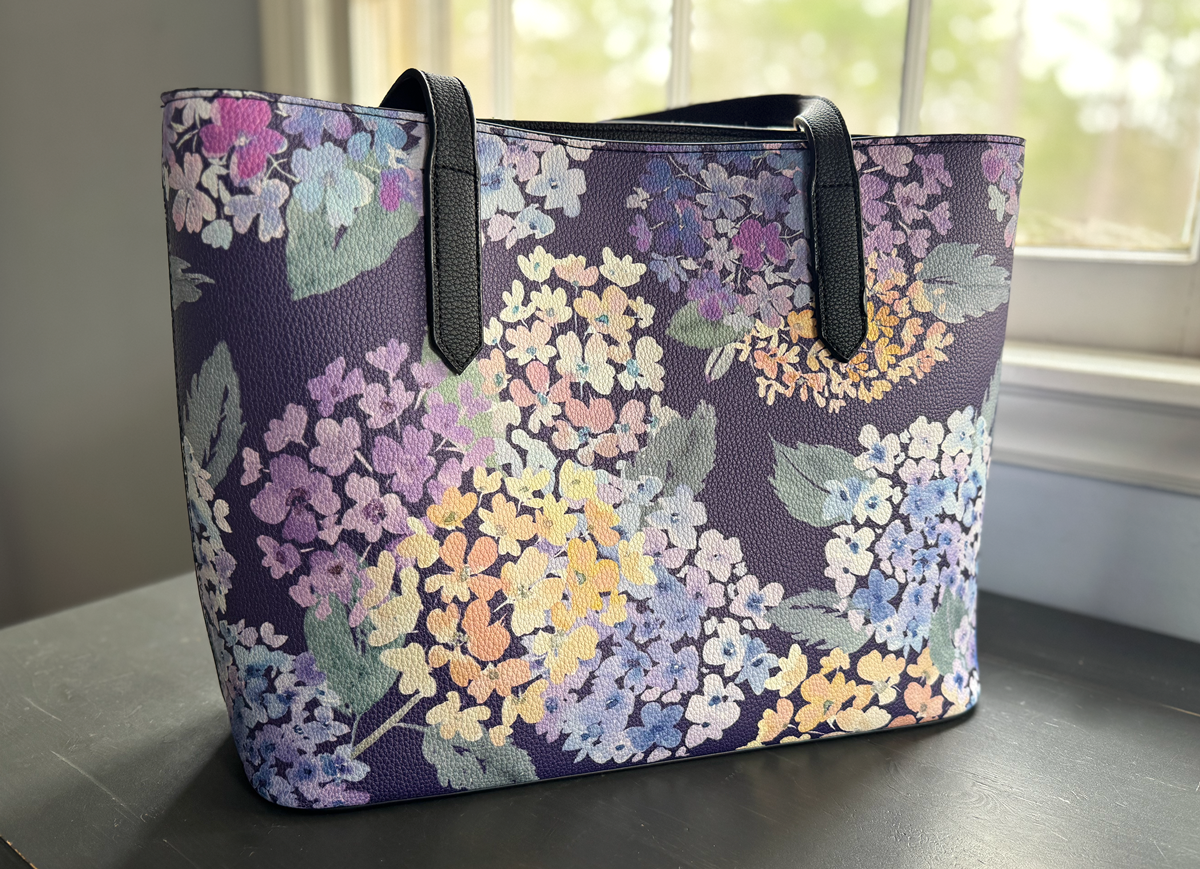 Endless Hydrangea Carry All