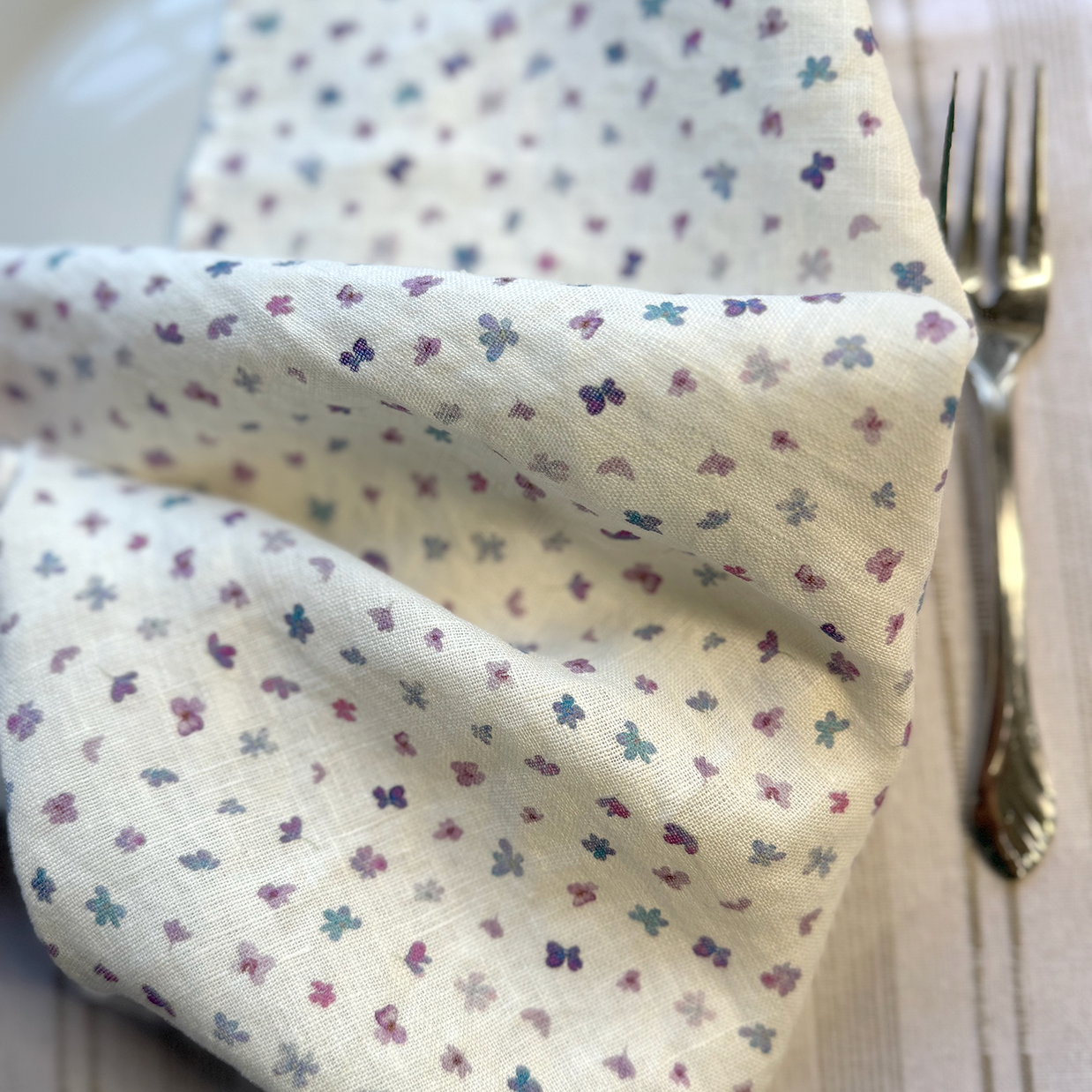 MIni Hydrangea Blossoms Linen Napkins