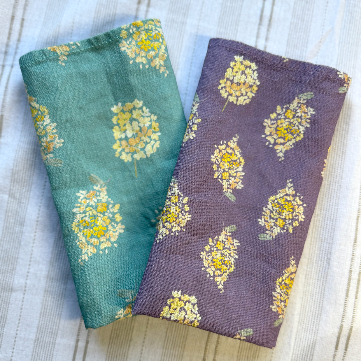 Golden Hydrangea Clusters Linen Napkins