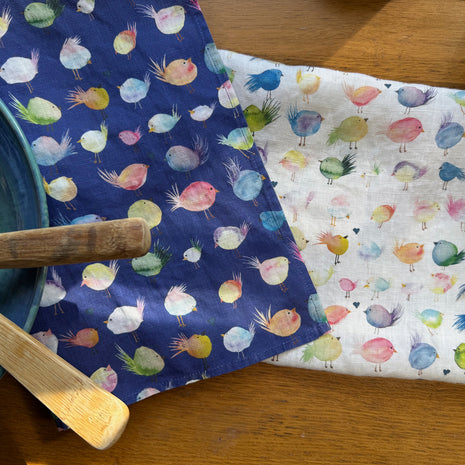 floofy birds linen tea towel